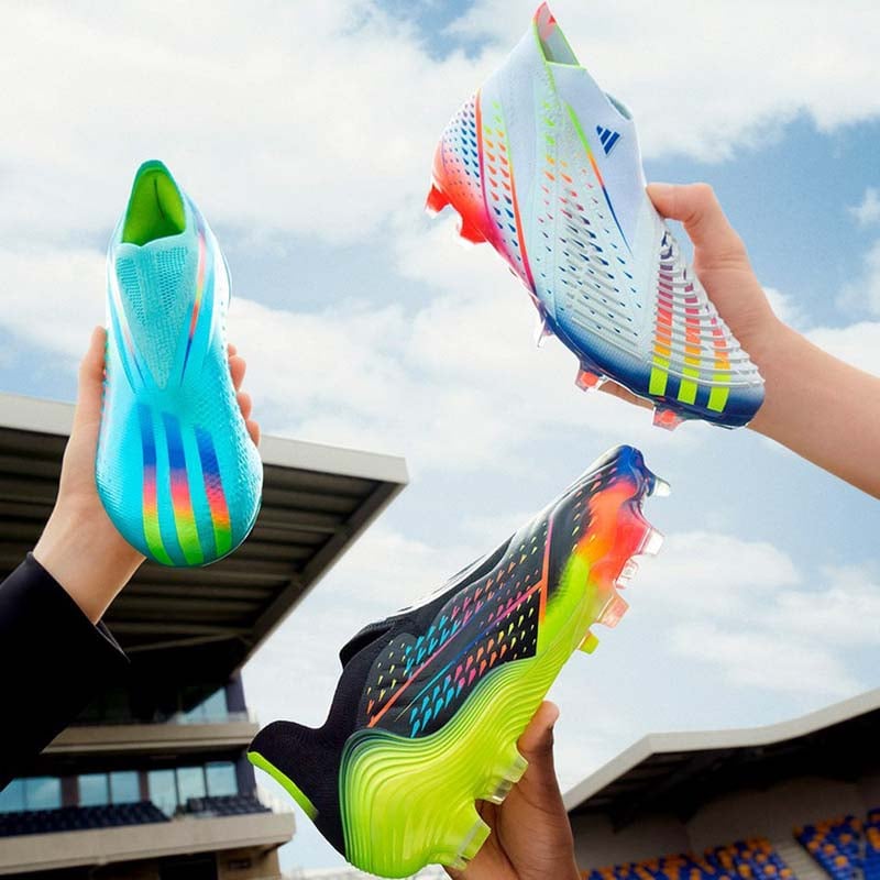 Bộ sưu tập giày đá bóng adidas "AI Rihla"